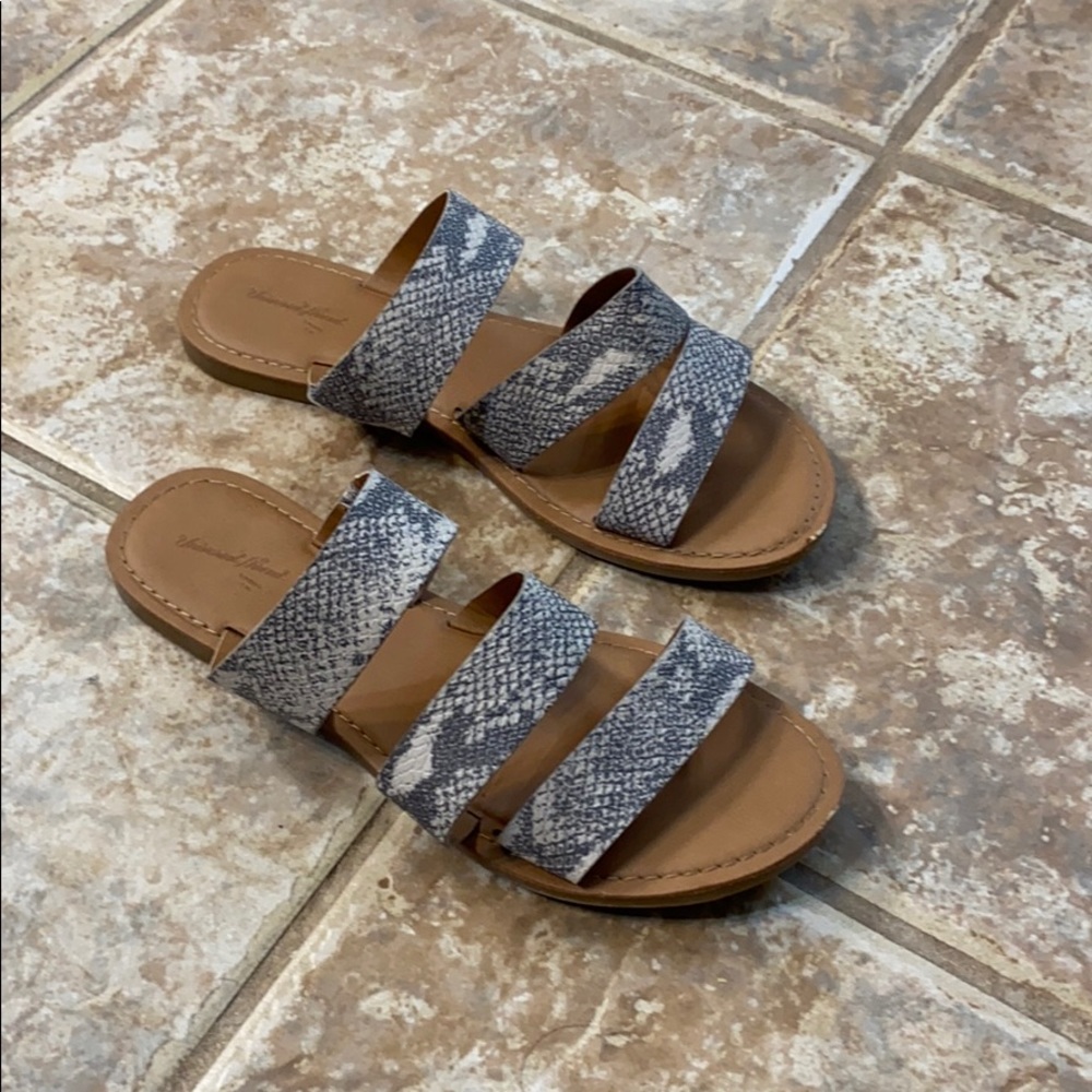 Universal Thread Slide-On Sandals